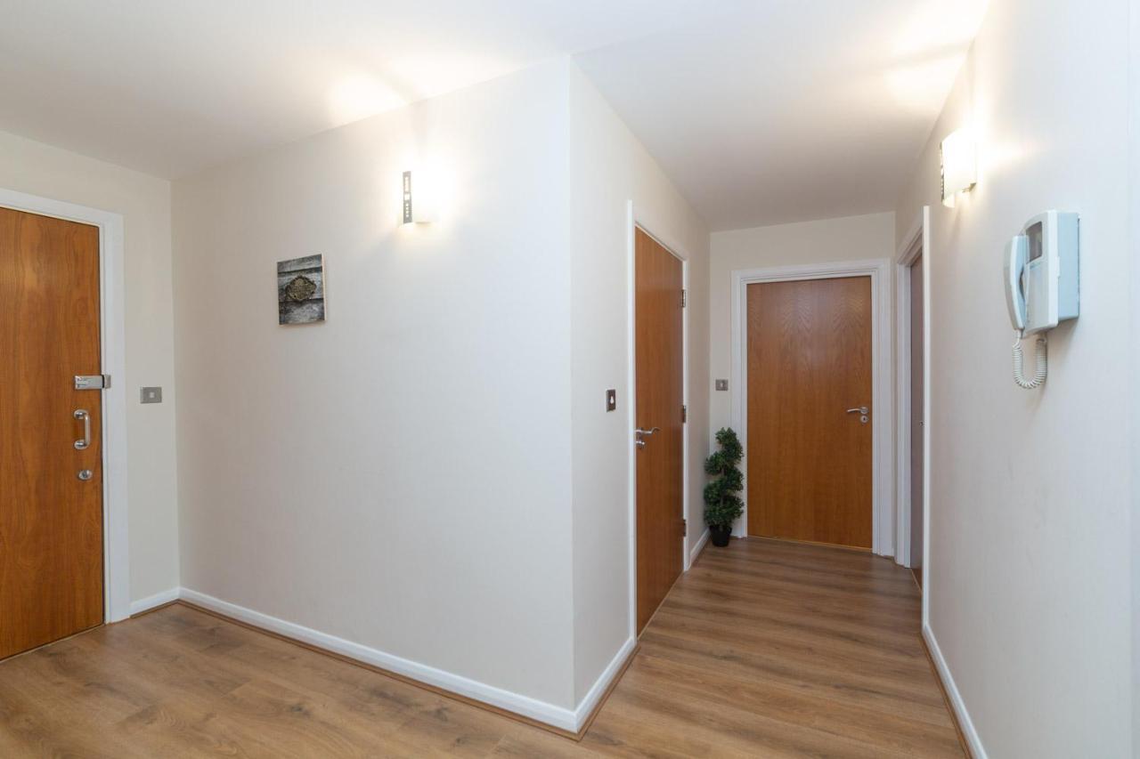 Royal Crossharbour Apartment London Ngoại thất bức ảnh