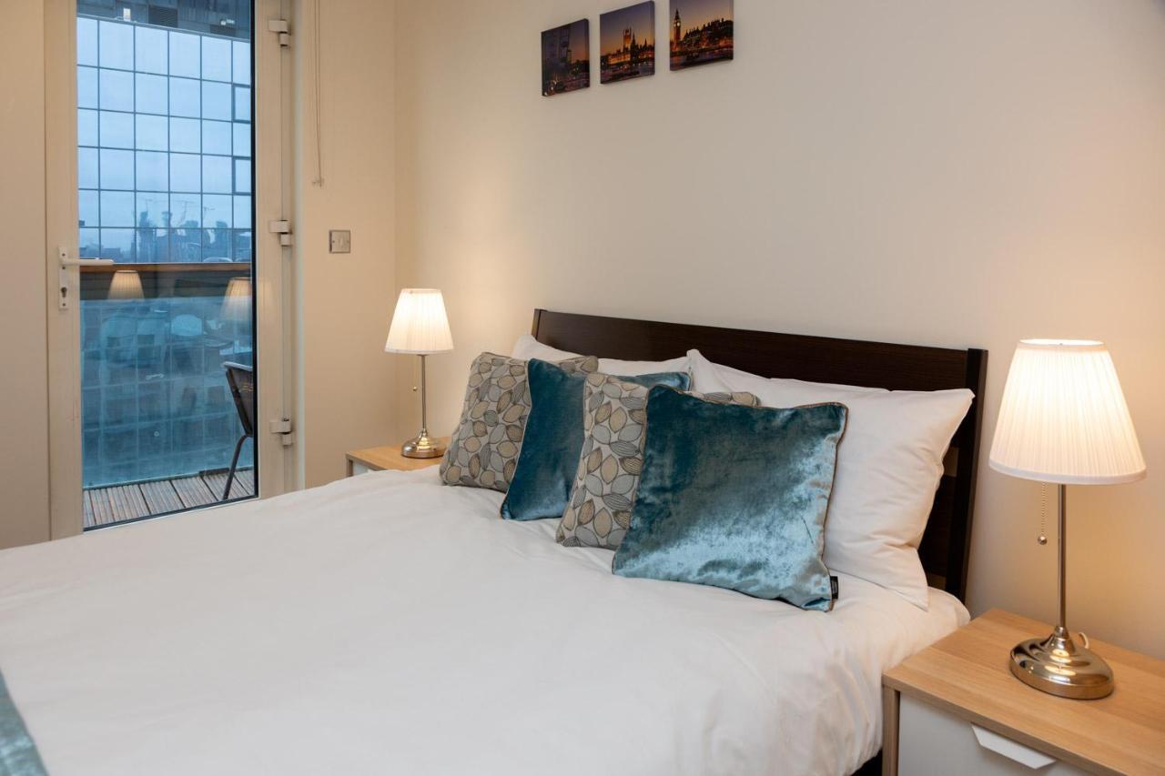 Royal Crossharbour Apartment London Ngoại thất bức ảnh